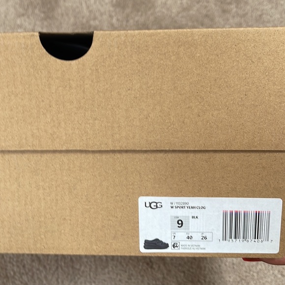 Shoes - Picture 5 of 5